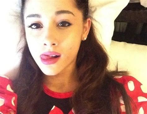 ariana grande pussy|Ariana Grande Nude XXX Pics